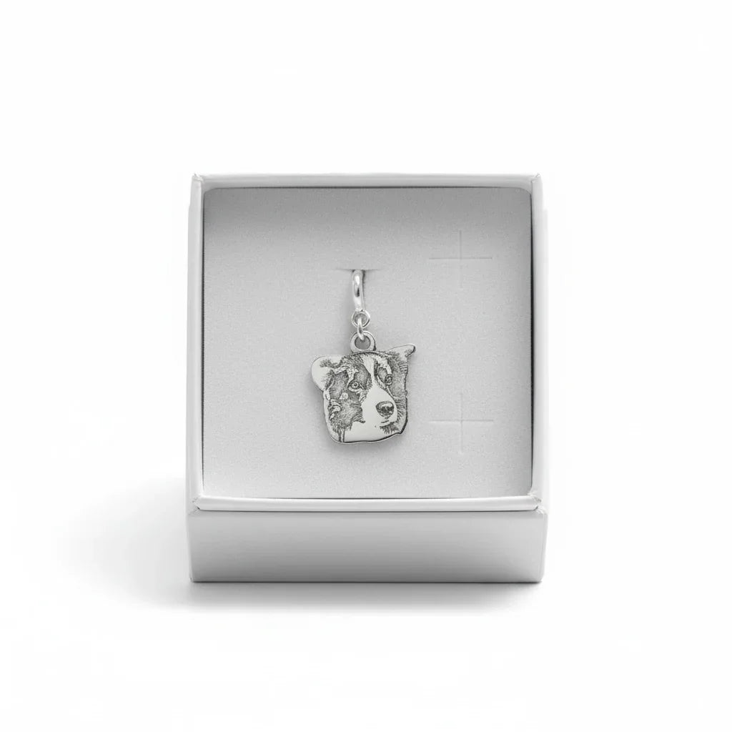 Ciondolo in argento 925 a forma di cane personalizzato, confezionato in scatola elegante